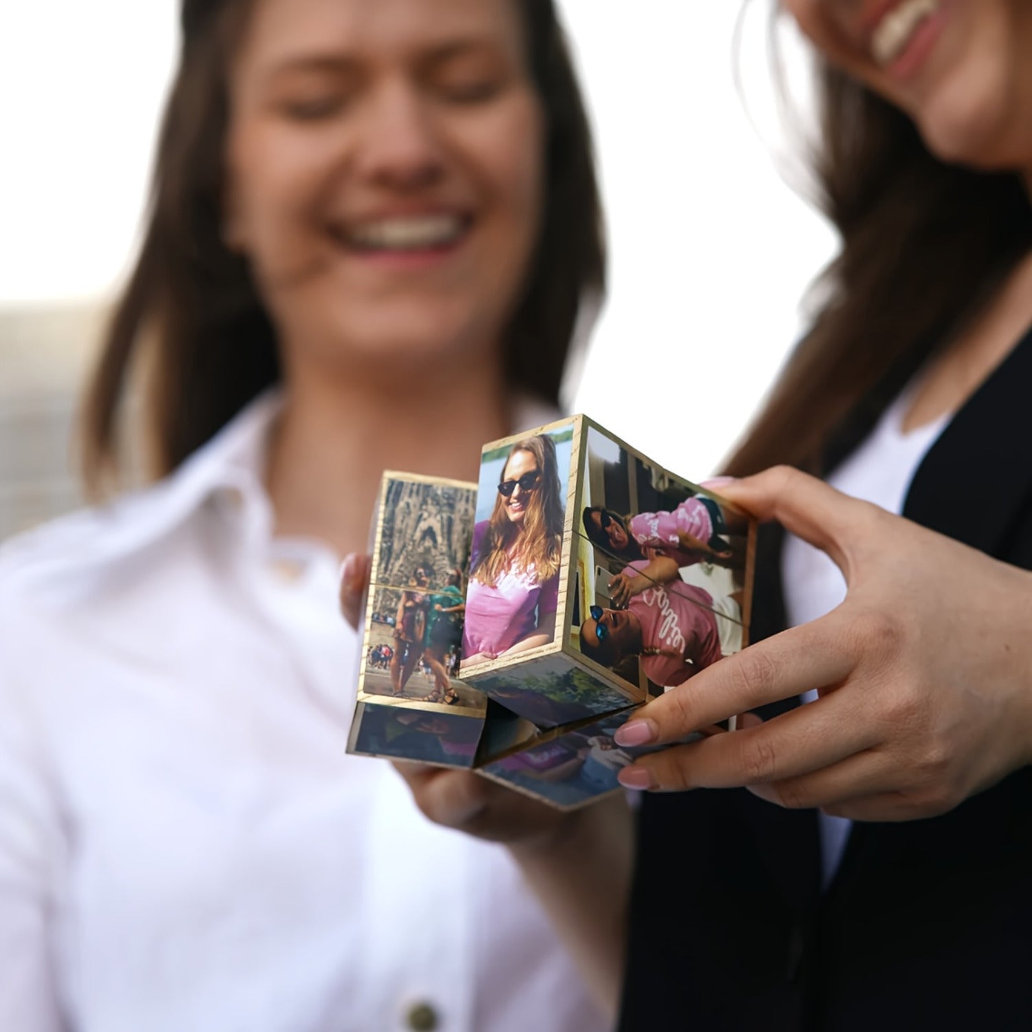 Personalized 3D Photo Cube – Custom Memory Display